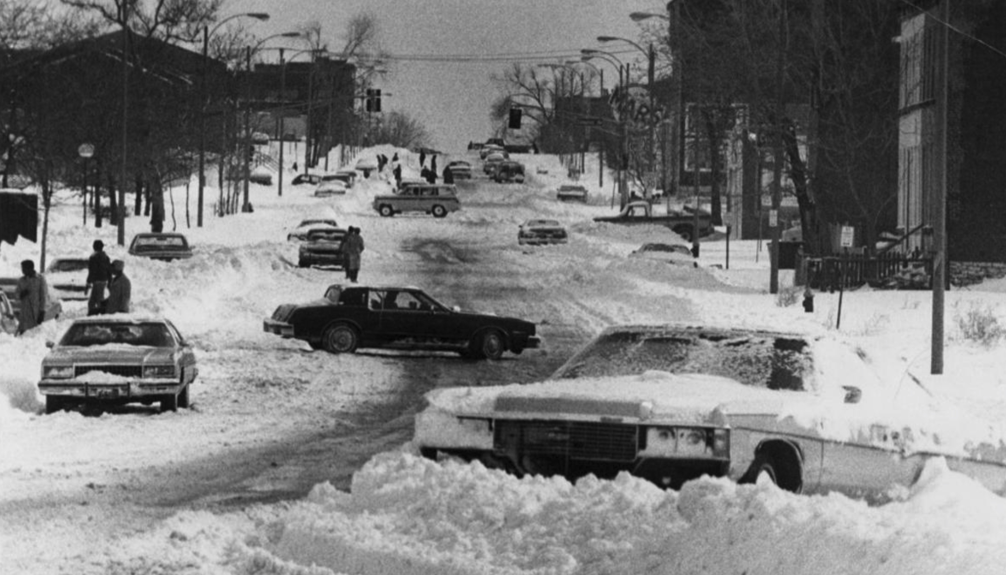 Newspaper photo of the 1982 blizzard in St. Louis